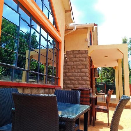 The Peak Meadows Hotel Ньери Экстерьер фото